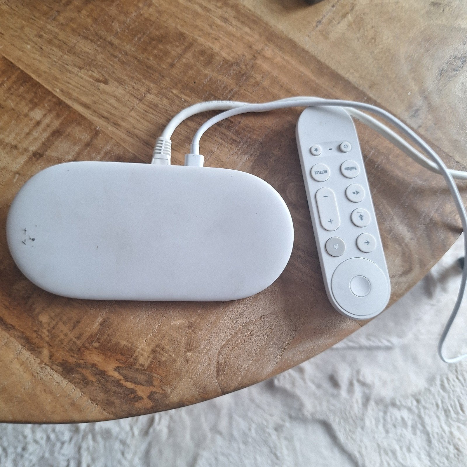 google boxje, Audio, Tv en Foto, Televisies, 50 Hz, Zo goed als nieuw, 100 cm of meer, Ophalen