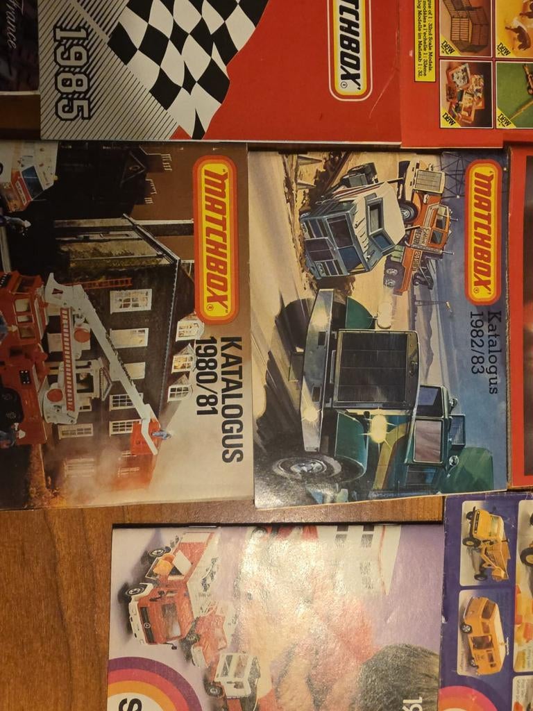 Diverse Vintage Matchbox & Britains Catalogus Collectie, Ophalen of Verzenden, Gelezen, Catalogus