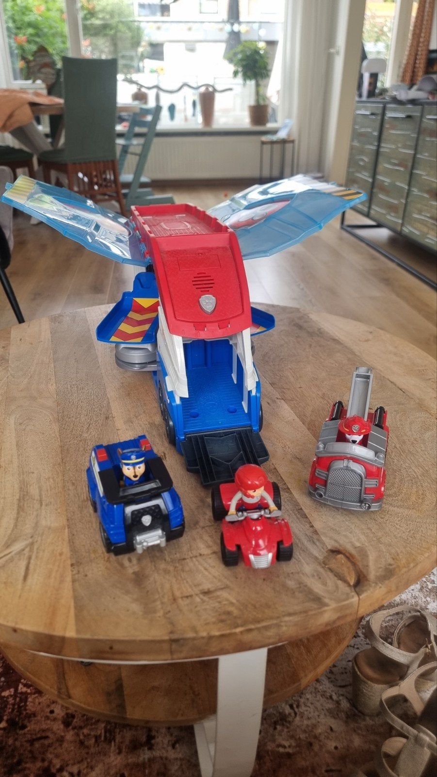 Paw Patrol Vrachtwagen met 2 auto's en dieren, Ophalen, Zo goed als nieuw