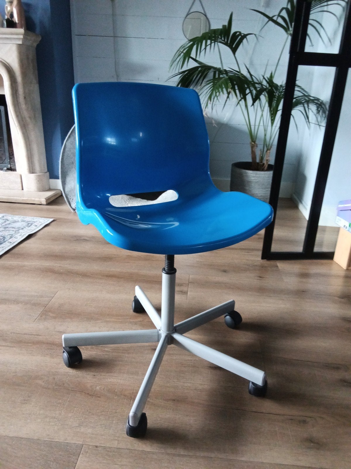 Blauwe ikea bureaustoel gratis af te halen, Ophalen, Gebruikt, Blauw