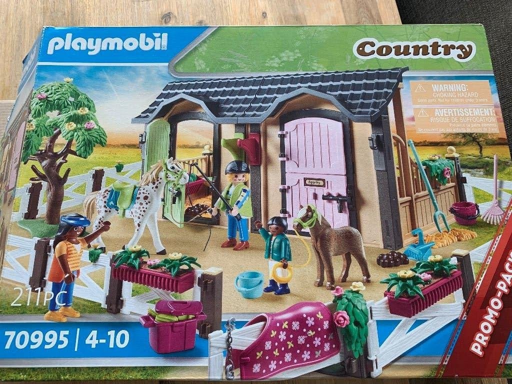 Playmobil county Paardenbox, Complete set, Overige typen, Ophalen of Verzenden, Zo goed als nieuw