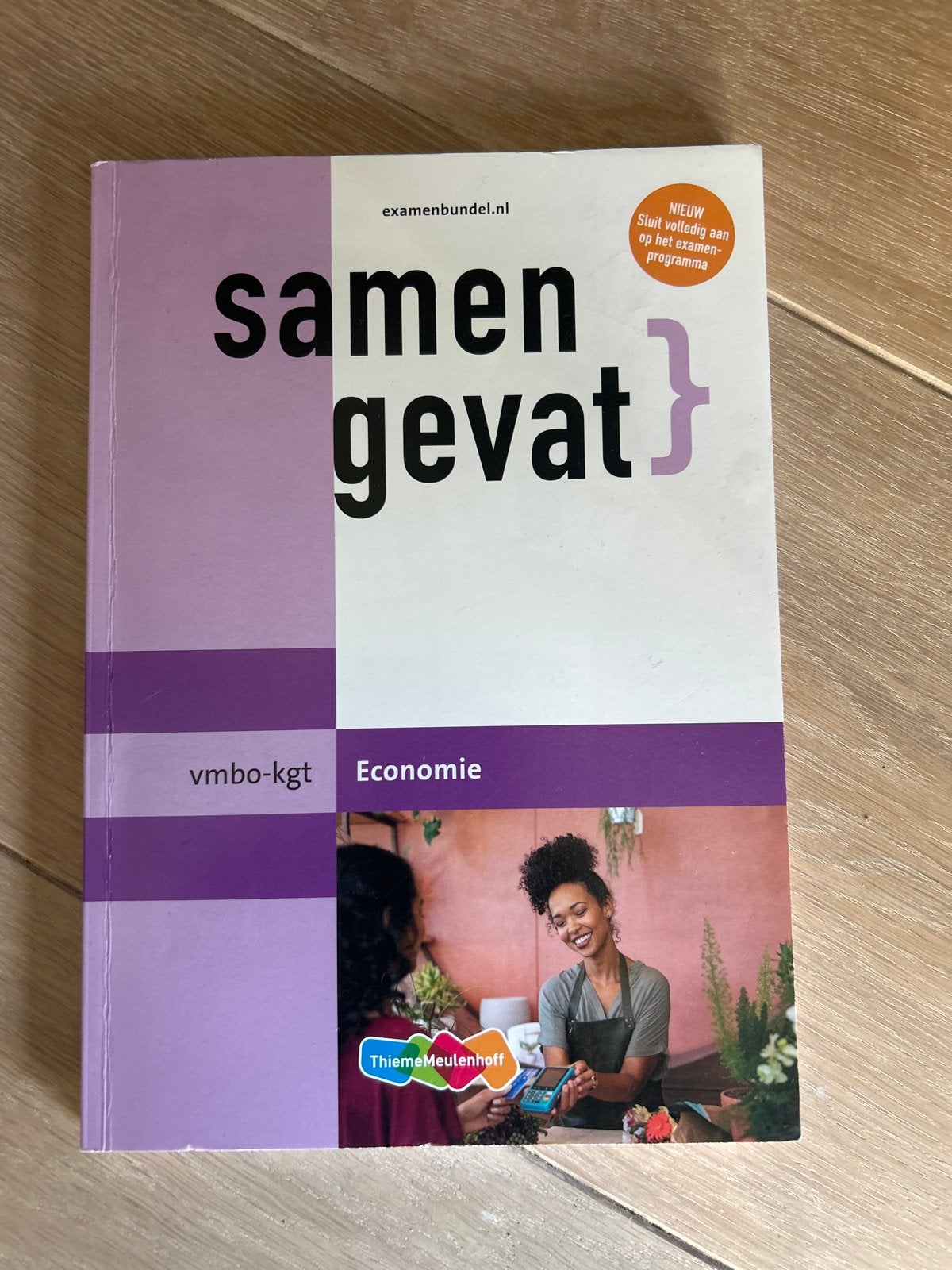 Samengevat vmbo-kgt Economie Examenbundel, Ophalen of Verzenden, Gamma, Zo goed als nieuw, MBO