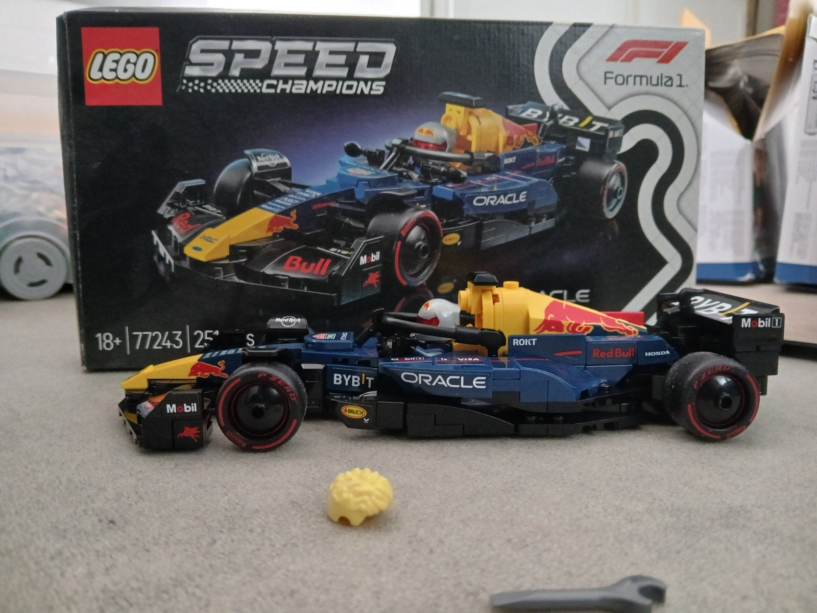 LEGO Speed Champions Red Bull Racing RB18 F1 (77243), Compleet, Lego, Zo goed als nieuw, Complete set