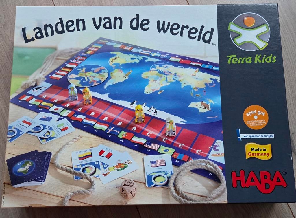 Haba vlaggen van de wereld., Ophalen of Verzenden, Zo goed als nieuw