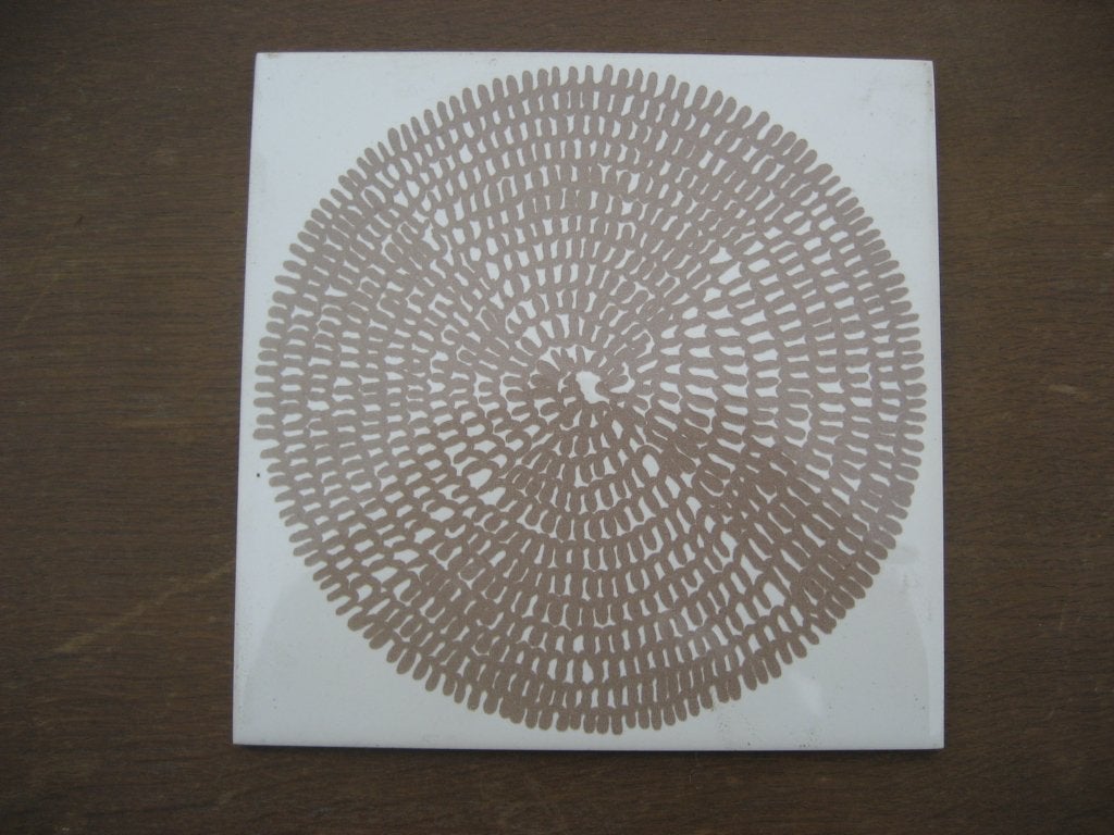 45 witte wandtegels met taupekleurig motief, Ophalen, Nieuw, Minder dan 20 cm, Minder dan 20 cm