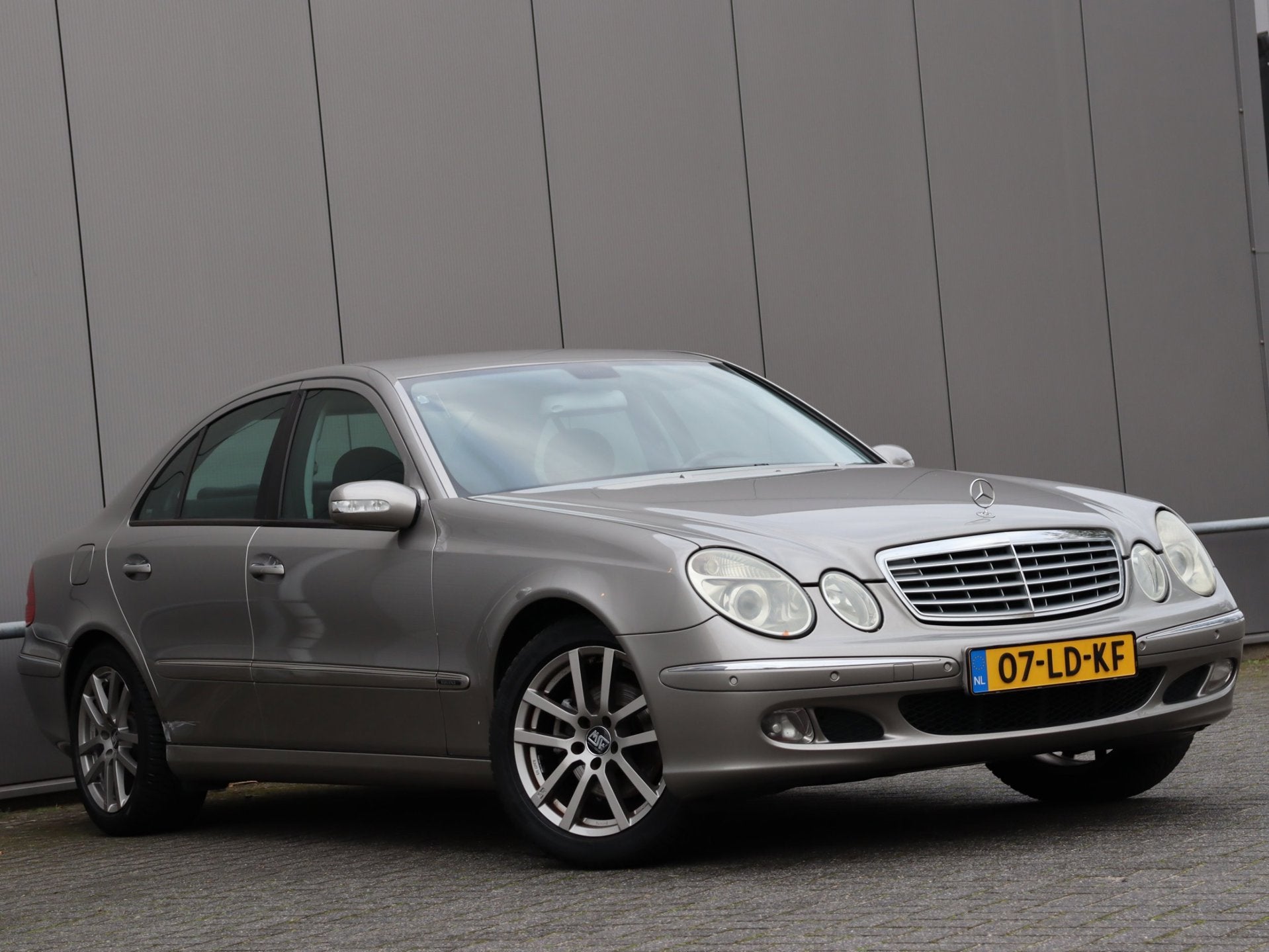 Mercedes-Benz E-klasse 220 CDI Avantgarde automaat, Auto's, Automaat, Gebruikt, 4 cilinders, 150 pk