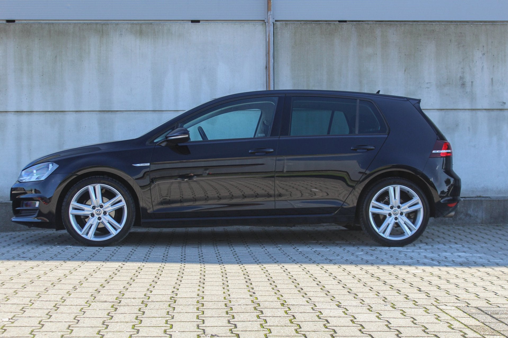 Volkswagen Golf 1.0 TSI Connected Series - automaat - camera, Auto's, Gebruikt, Origineel Nederlands, Bedrijf, Golf