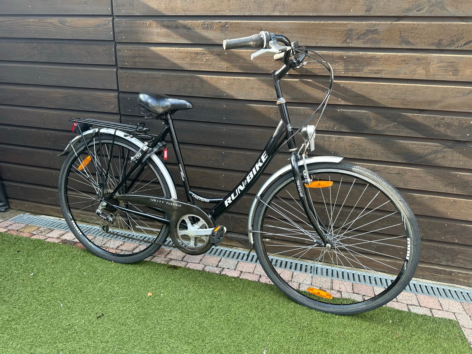 Run-Bike Damesfiets Zwart met Versnellingen, Fietsen en Brommers, Velgrem, 50 tot 53 cm, Ophalen, Overige merken