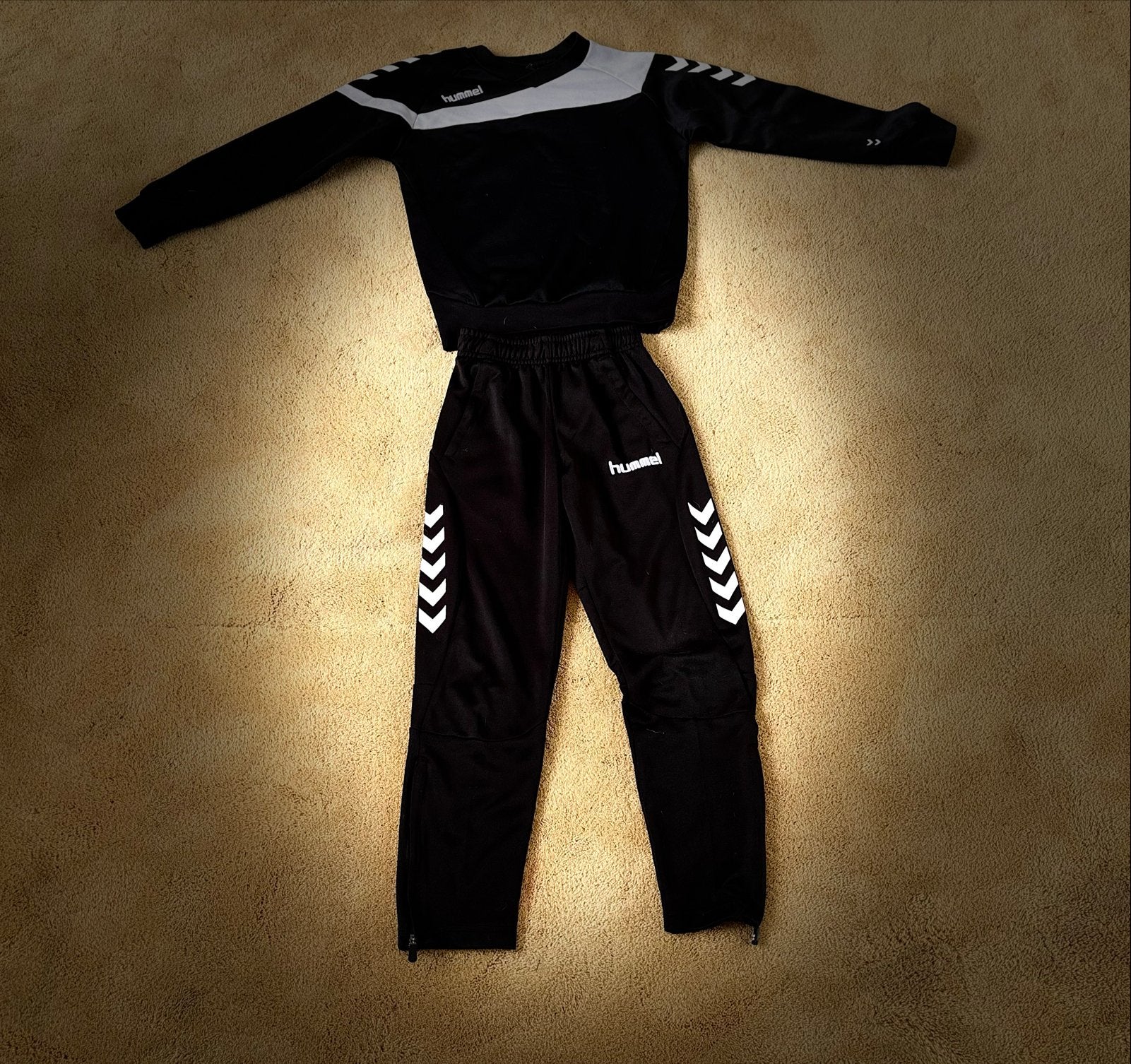Hummel trainingspak maat 116, Ophalen of Verzenden, Gebruikt, Jongen of Meisje, Setje