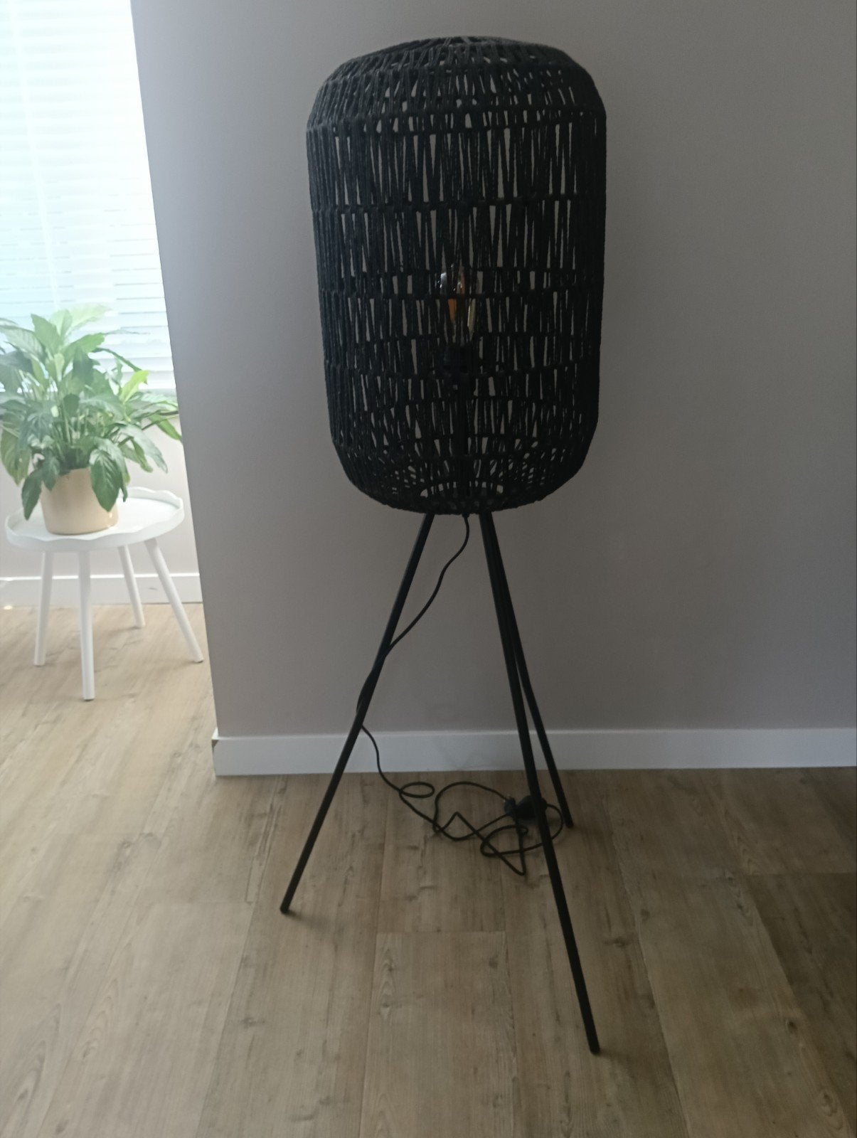 Kwantum Rami Vloerlamp met Lichtbron - Zwart, Ophalen, Bohemian, Modern, Scandinavisch, 100 tot 150 cm, E27 (groot)