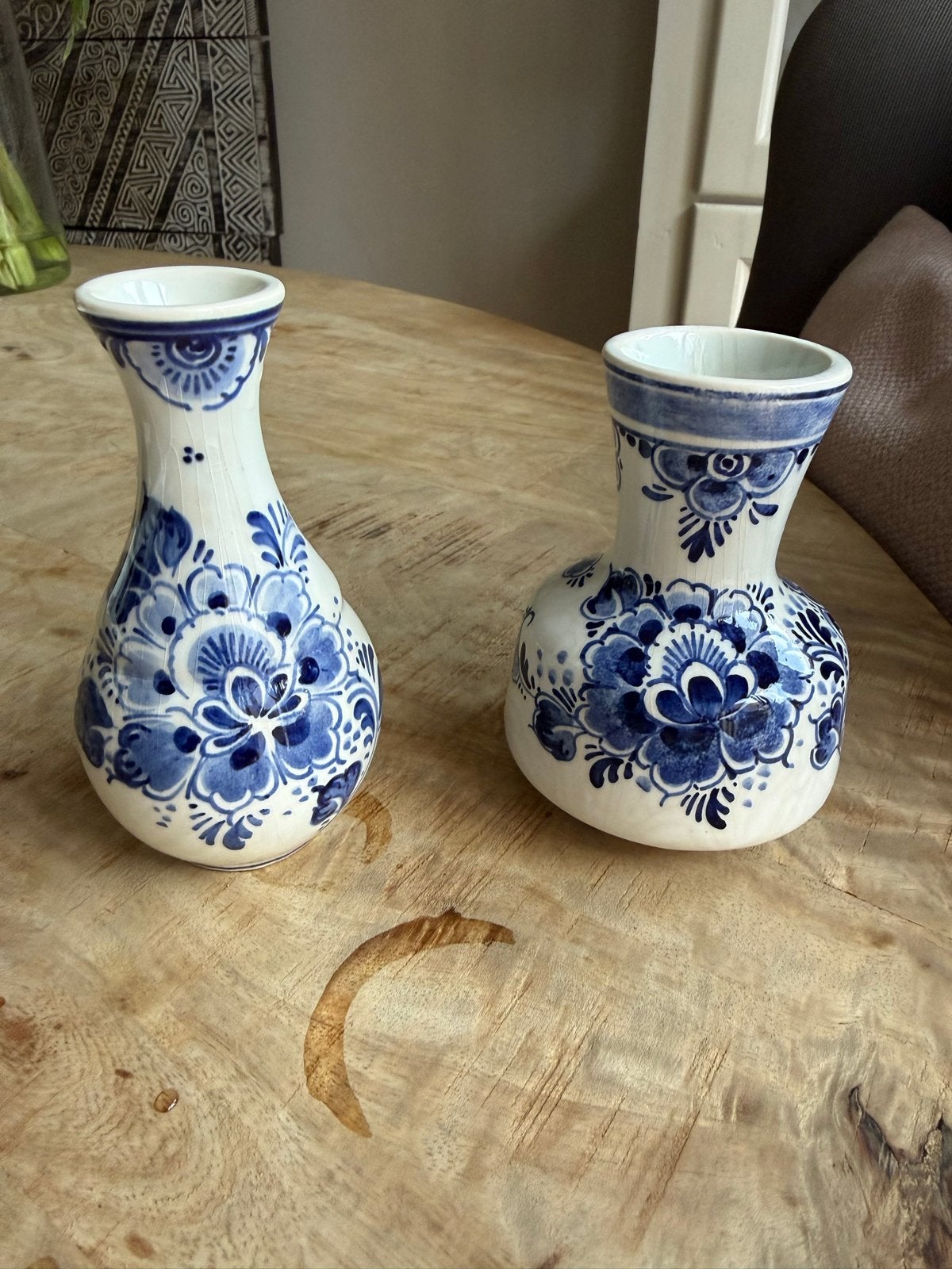 Set van 2 handgeschilderde Delfts blauwe vaasjes, Ophalen of Verzenden