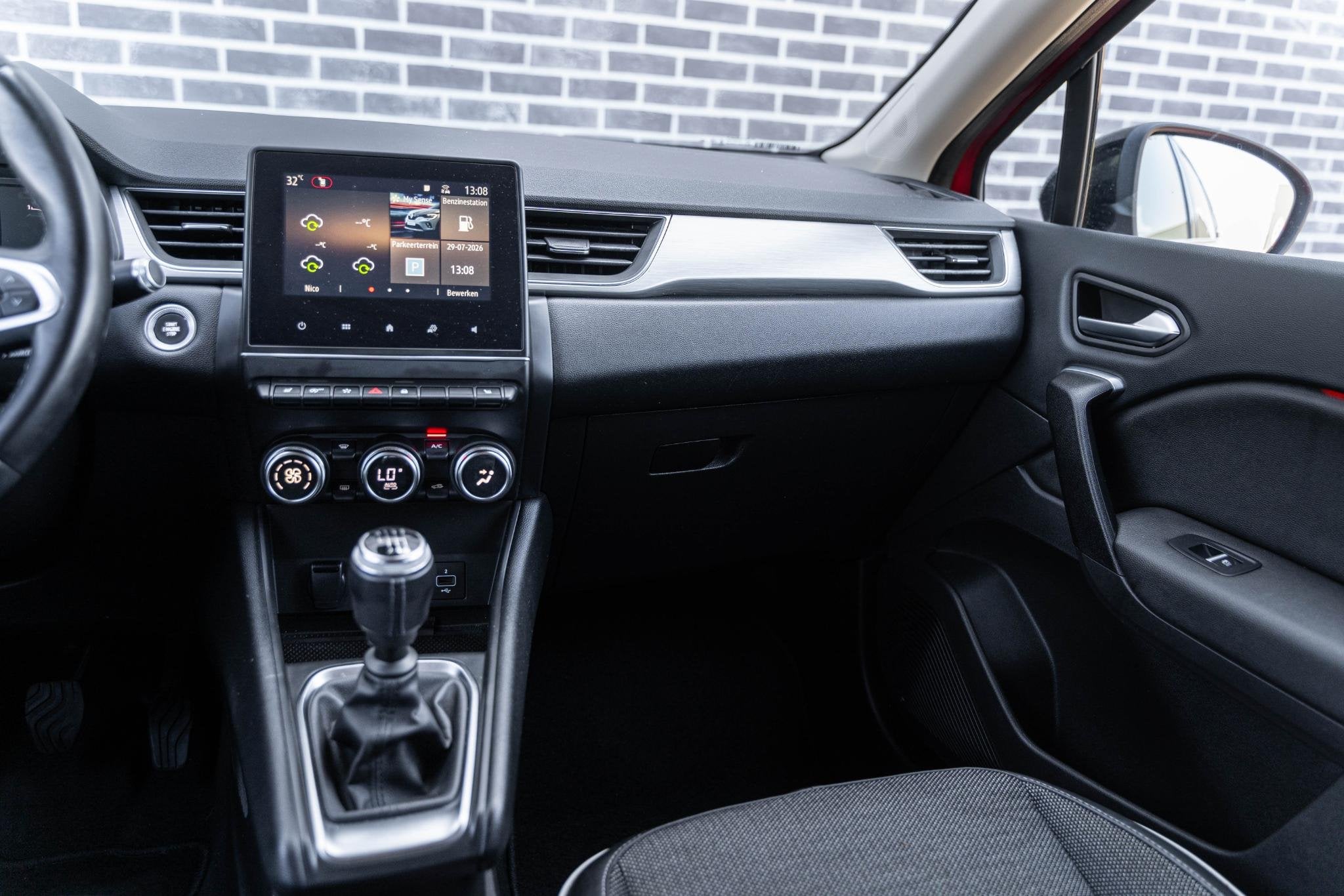 Renault Captur 1.0 TCe 100 Bi-Fuel Intens | LPG | Achteruitr, 101 pk, Gebruikt, Leder en Stof, Handgeschakeld