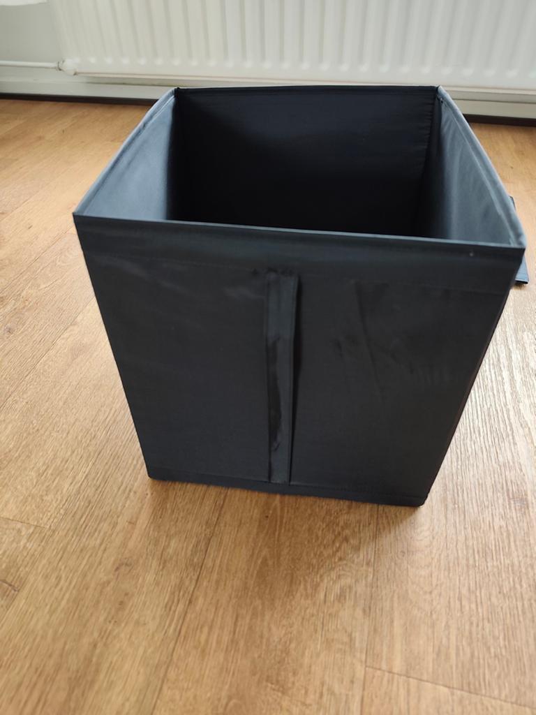 2x Zwarte IKEA SKUBB Bakken voor Vakkenkast - Z.G.A.N., Huis en Inrichting, Woonaccessoires | Kisten, Zo goed als nieuw, Overige materialen