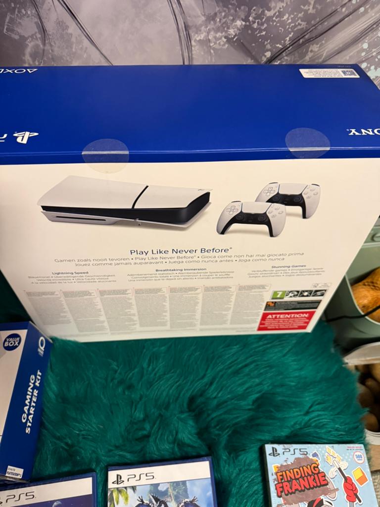 Playstation 5. 1 tb met dure koptelefoon etc etc, Ophalen of Verzenden, Nieuw