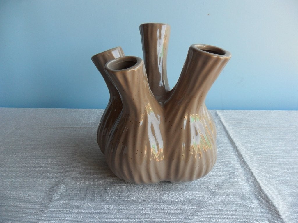 Knoflook vorm vaas, Bruin, Ophalen of Verzenden, Zo goed als nieuw, Steen/keramiek