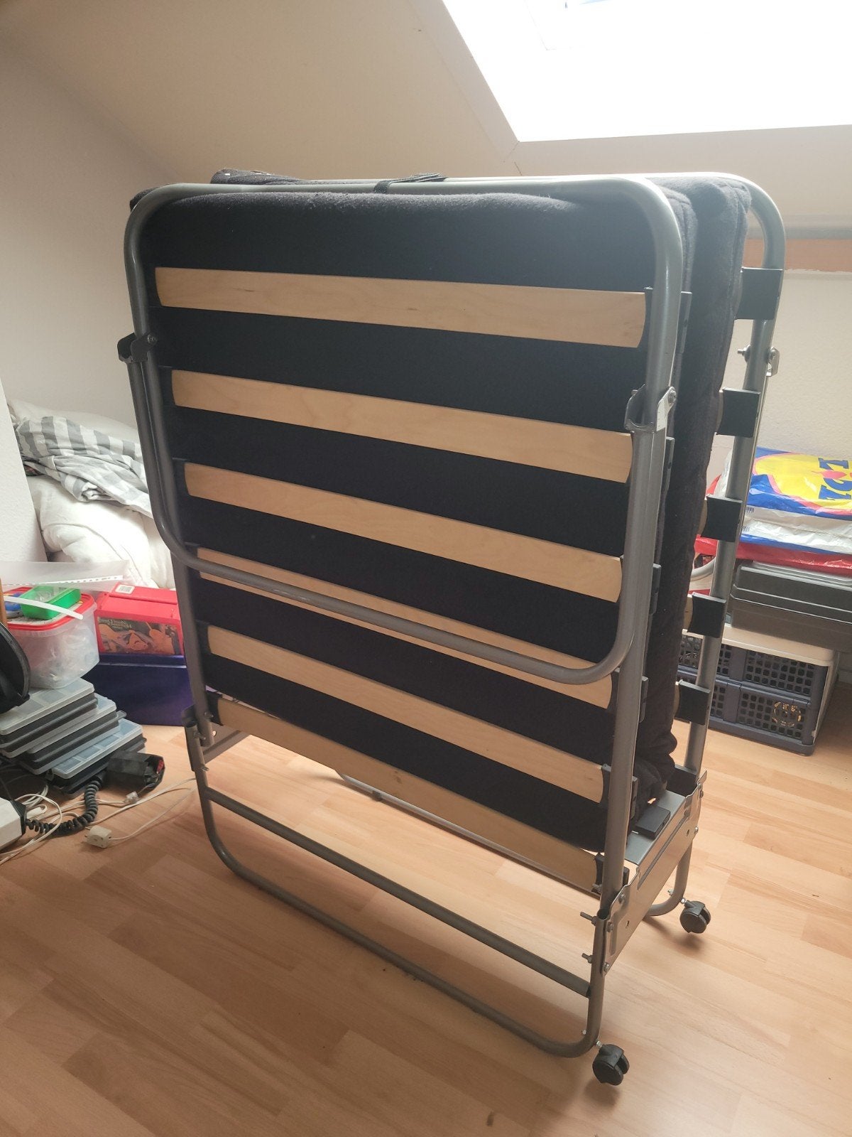 Vouwbed Opklapbed, Huis en Inrichting, Ophalen, Eenpersoons, Zo goed als nieuw, 80 cm