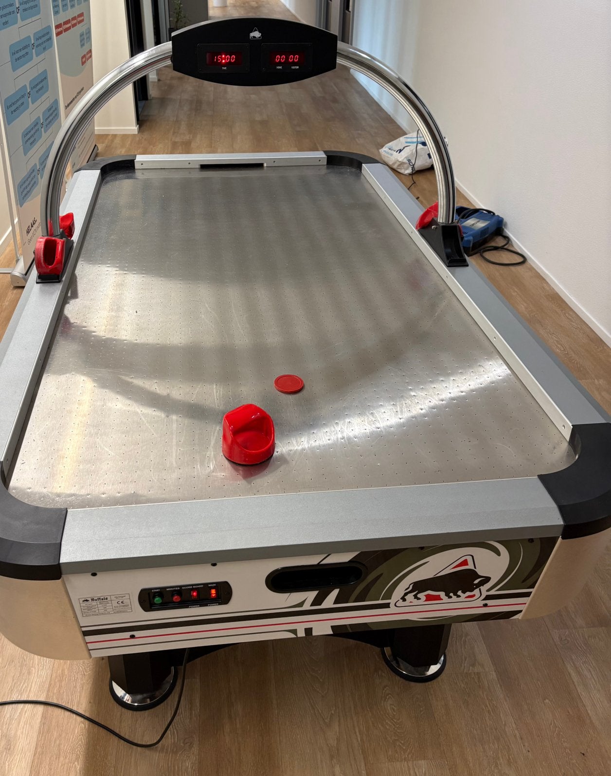 Buffalo airhockeytafel (afhalen in Den Bosch), Ophalen, Zo goed als nieuw, Pooltafel