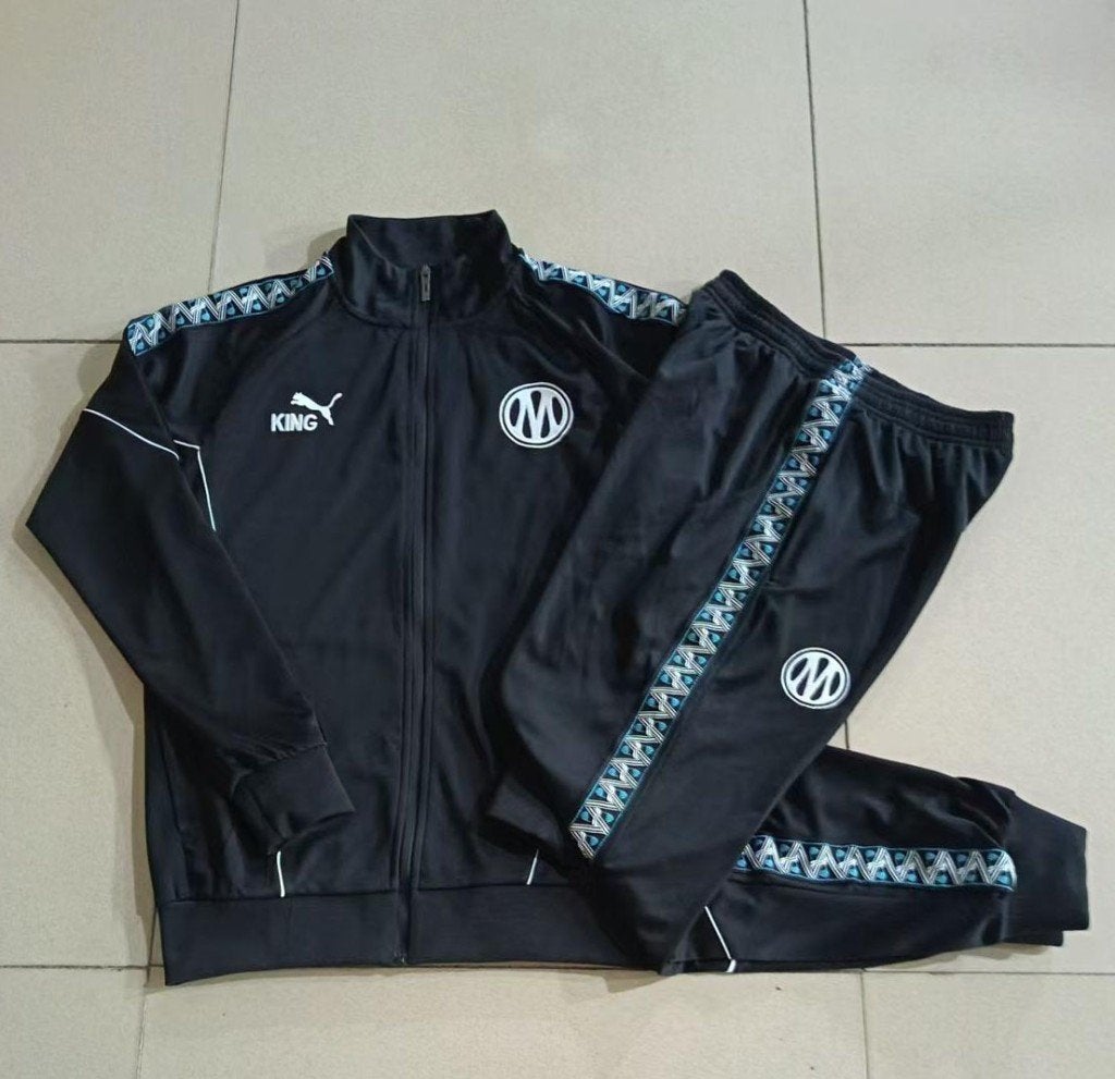 Nieuw Marseille zwart trainingspak – M/L, Ophalen of Verzenden, Nieuw, Trainingspak