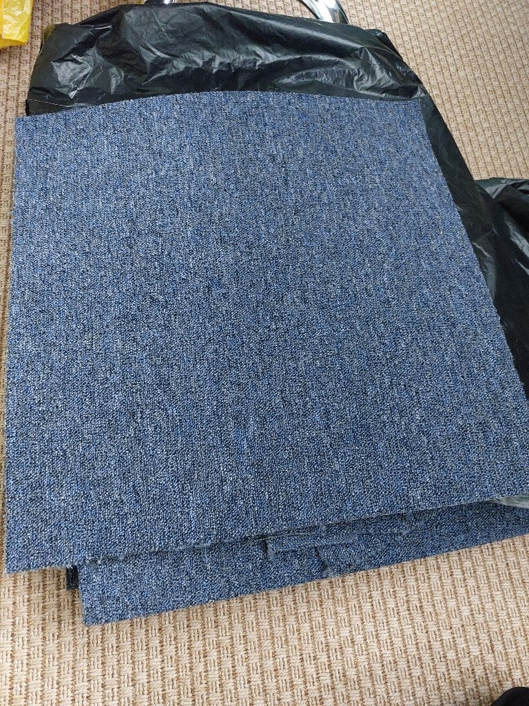 8 blauwe tapijttegels 50x50 cm, Ophalen, Zo goed als nieuw