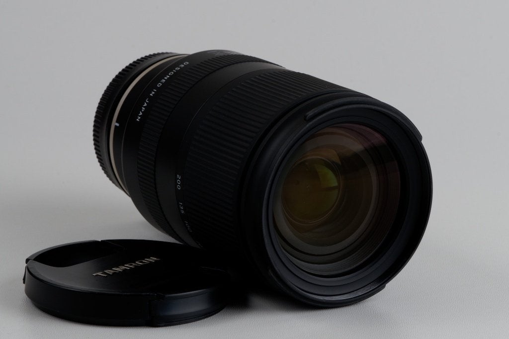 Tamron 28-200mm f/2.8-5.6 Di III RXD Sony FE, Ophalen, Sony E-mount, Telelens, Zo goed als nieuw