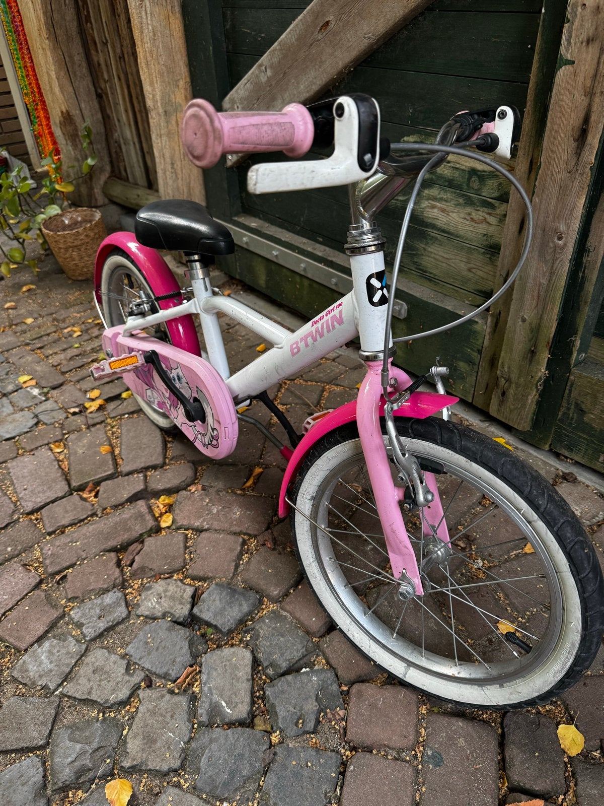 B'Twin meisjesfiets 16 inch Roze/Wit, Ophalen, Zo goed als nieuw, Terugtraprem, 16 tot 20 inch