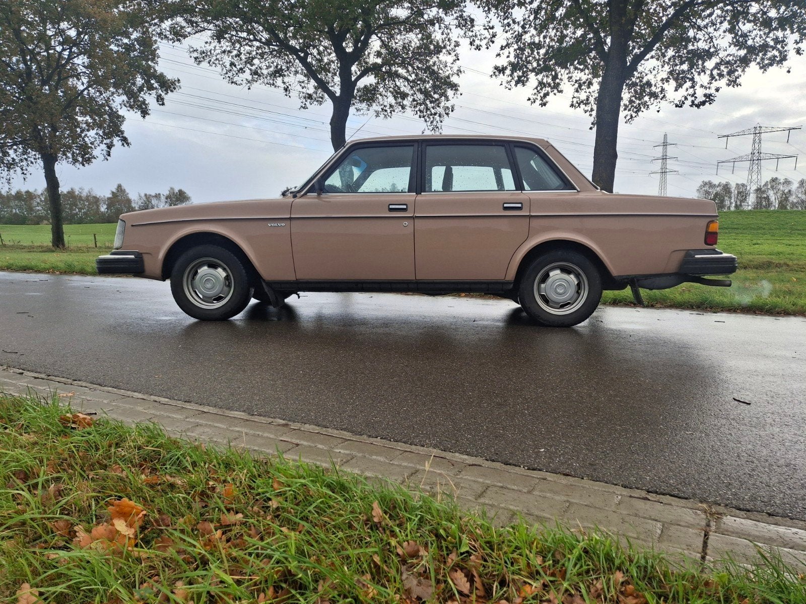 Volvo 244 2.1 DL AUT 1981 Bruin, Auto's, 4 cilinders, Bruin, Leder, Particulier