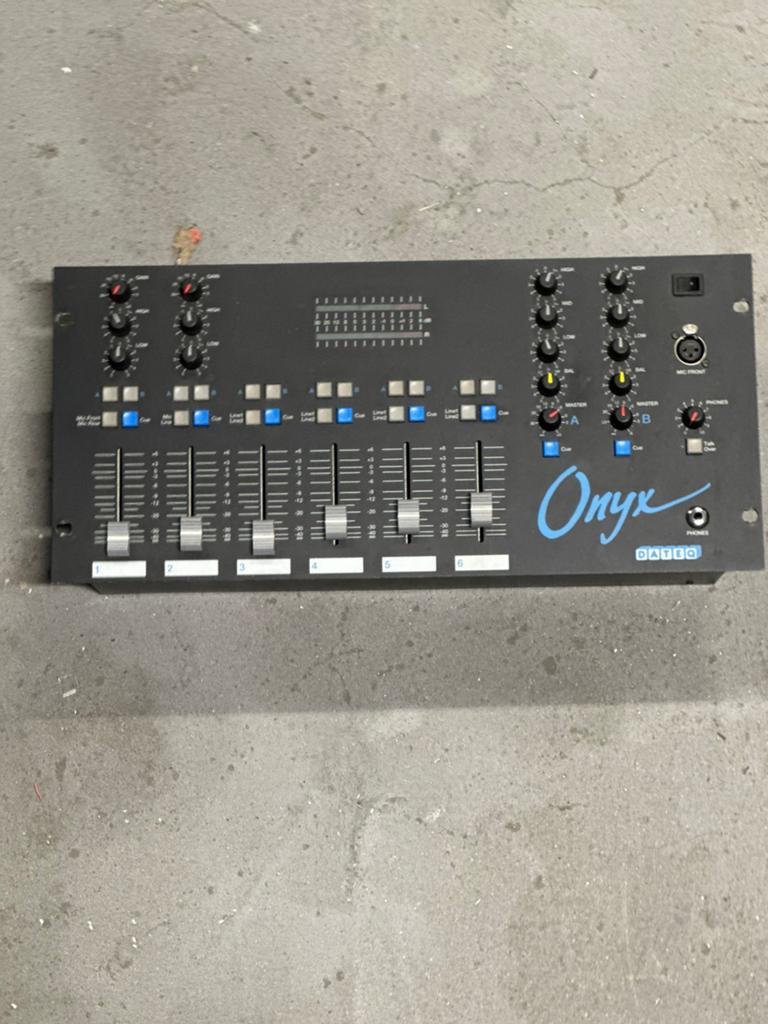 Dateq Onyx 6ch mixer, Muziek en Instrumenten, Ophalen, Gebruikt, Dateq, Microfooningang
