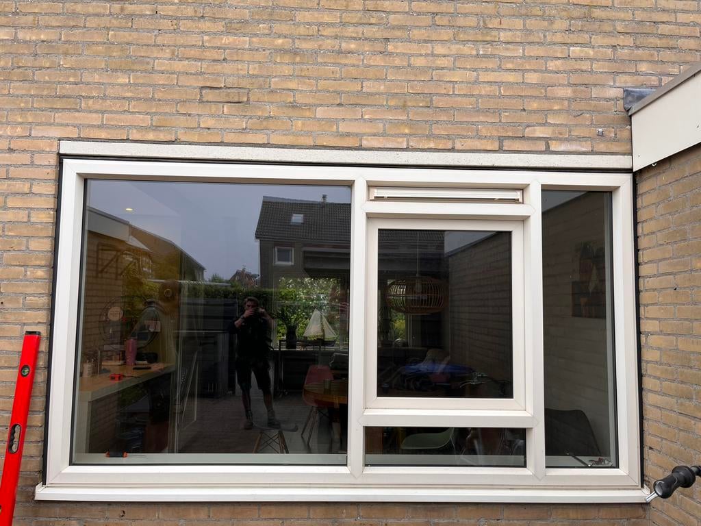 Kunststof kozijn, Doe-het-zelf en Verbouw, Kozijnen en Schuifpuien, Ophalen, Kunststof, Zo goed als nieuw, Raamkozijn