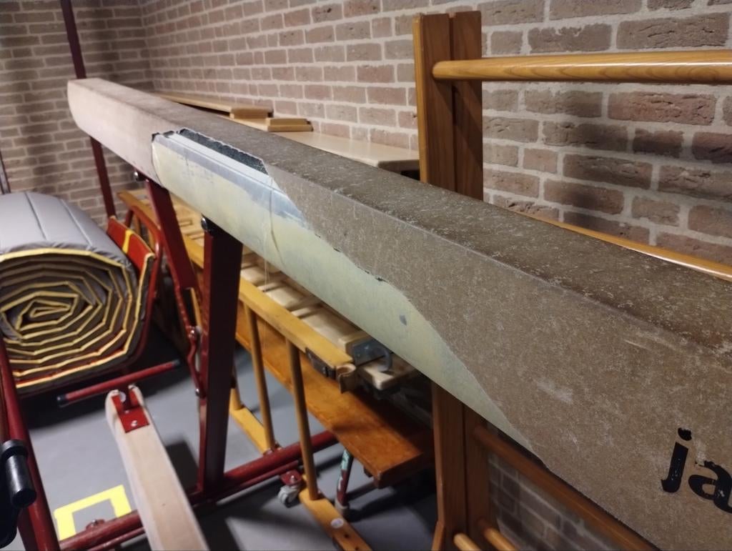 Janssen-Fritsen turnbalk met beschadigde hoes., Ophalen, Gebruikt, Overige kleuren, Materiaal