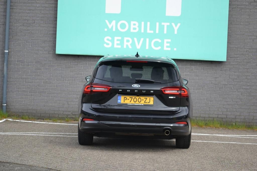 Ford Focus Wagon 1.0 EcoBoost Hybrid Titanium Style Cam Clim, Gebruikt, Euro 6, Zwart, Origineel Nederlands
