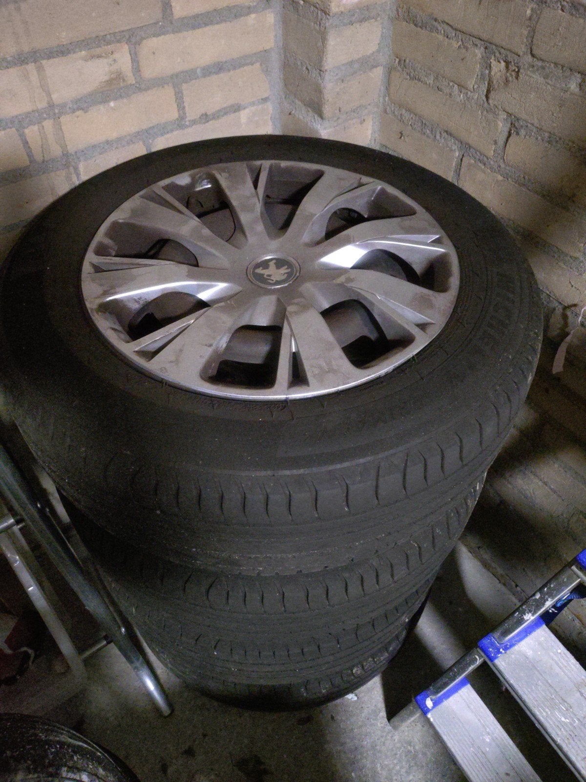 Zomerbanden Michelin 185/65/R15 voor Peugeot 208 (4-gaats), Auto-onderdelen, Banden en Velgen, Band(en), Zomerbanden, 15 inch