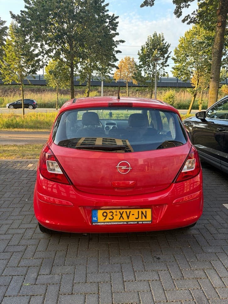 Opel Corsa 1.2 16V 5D 2007 Rood, Voorwielaandrijving, 4 cilinders, 1229 cc, 49 €/maand