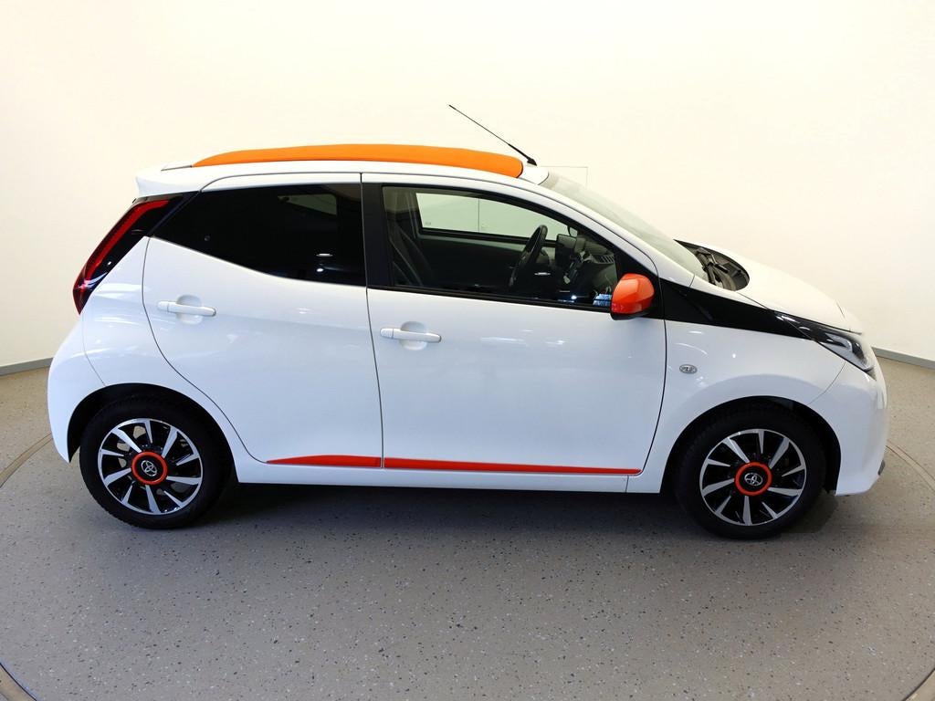 Toyota Aygo 1.0 VVT-i 72pk X-otic Cabrio|AC|Cruise Control|C, Auto's, Toyota, 12 maanden, Gebruikt, Leder en Stof, Wit