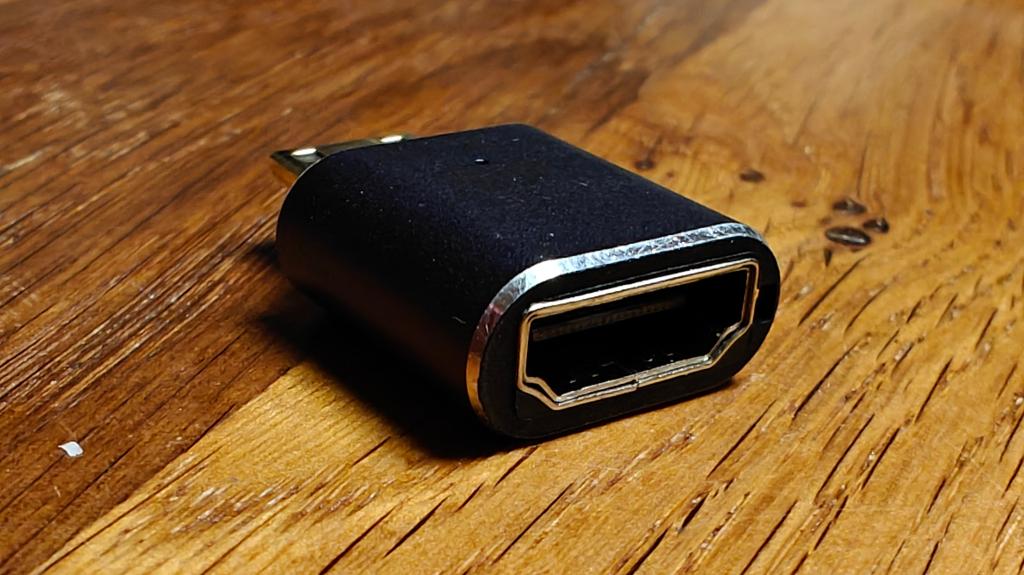 HDMI naar HDMI Mini adapter, Computers en Software, Pc- en Netwerkkabels, Zo goed als nieuw, Ophalen of Verzenden