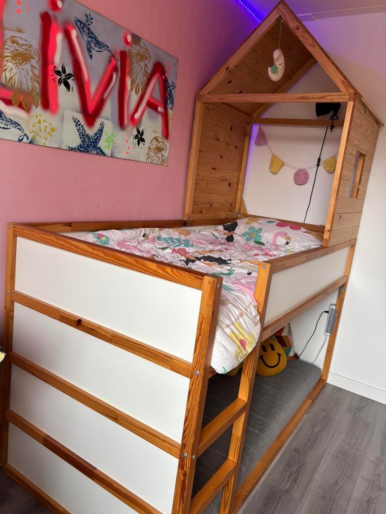 IKEA Kura bed / hoogslaper met huisje, Kinderen en Baby's, Ophalen, Zo goed als nieuw, Hoogslaper