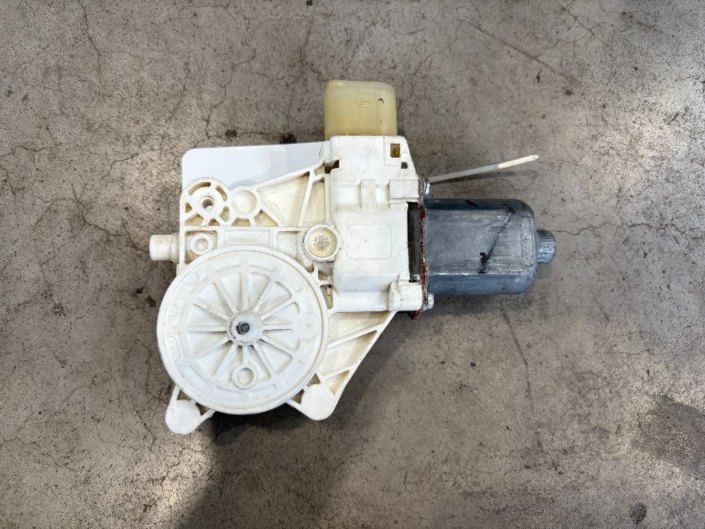 67627046031 Raam motor bmw f87 f82 f21 f34, Auto-onderdelen, Ruiten en Toebehoren, Ophalen of Verzenden, Gebruikt, BMW