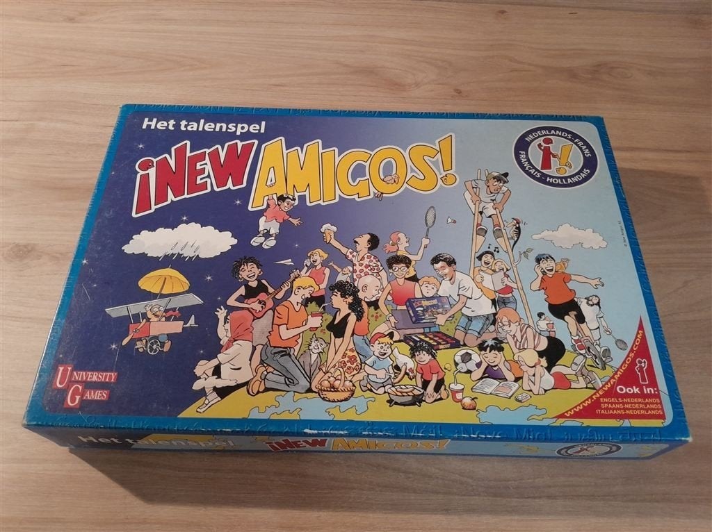 New Amigos - Het talenspel - Nederlands - Frans - s5868, Hobby en Vrije tijd, Gezelschapsspellen | Bordspellen, Verzenden, Zo goed als nieuw
