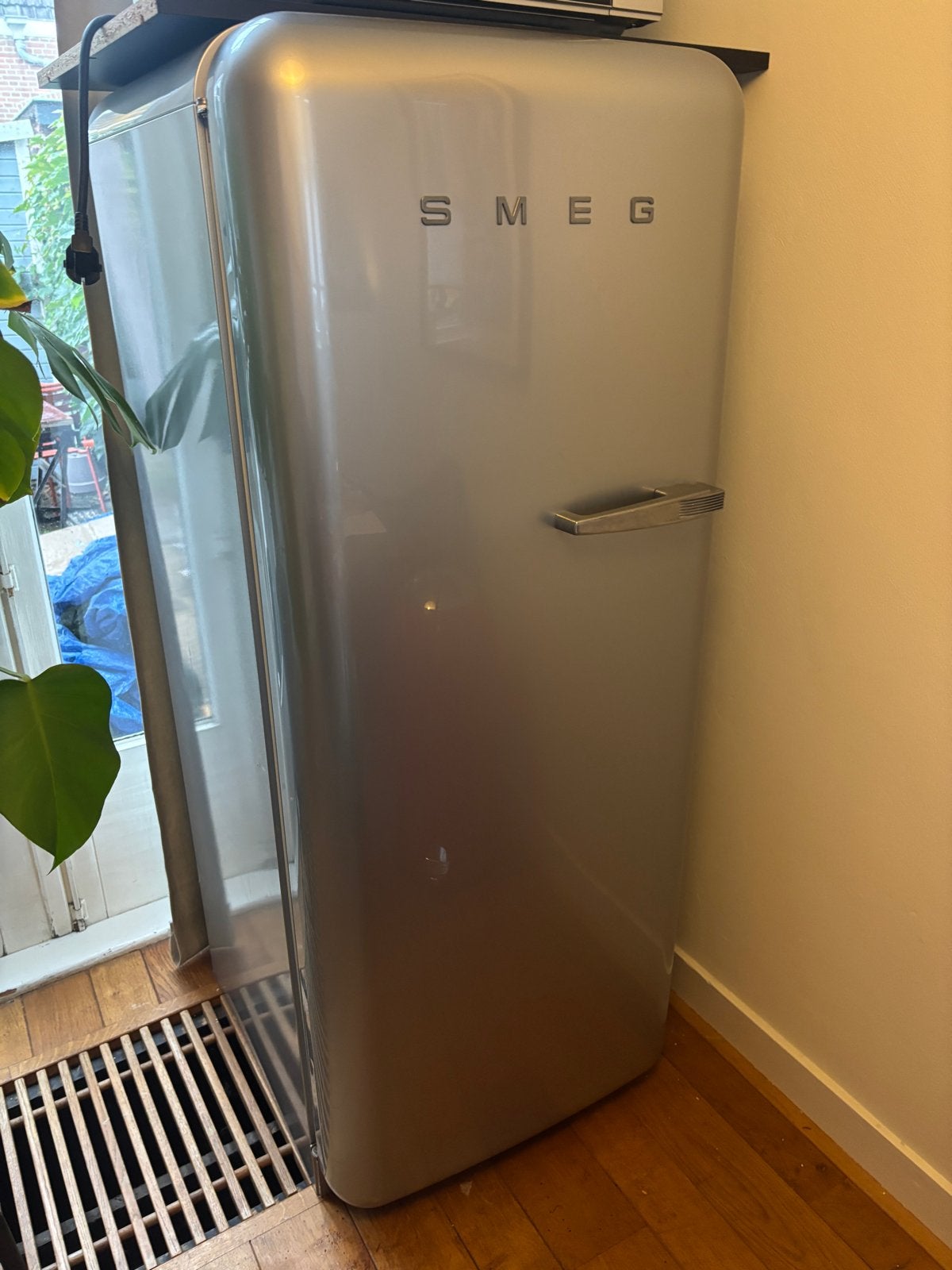 Smeg koelkast met vriesvak - Zilver, Ophalen, 150 tot 200 liter, Gebruikt, 60 cm of meer