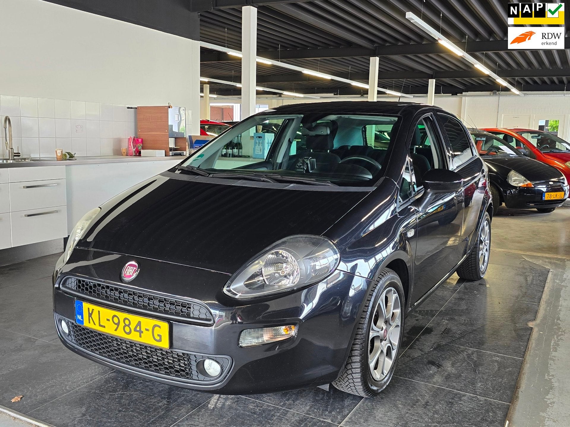 Fiat Punto Evo 0.9 TwinAir Lounge/AIRCO/CRUISE/N.A.P/, Voorwielaandrijving, Stof, Gebruikt, 100 pk