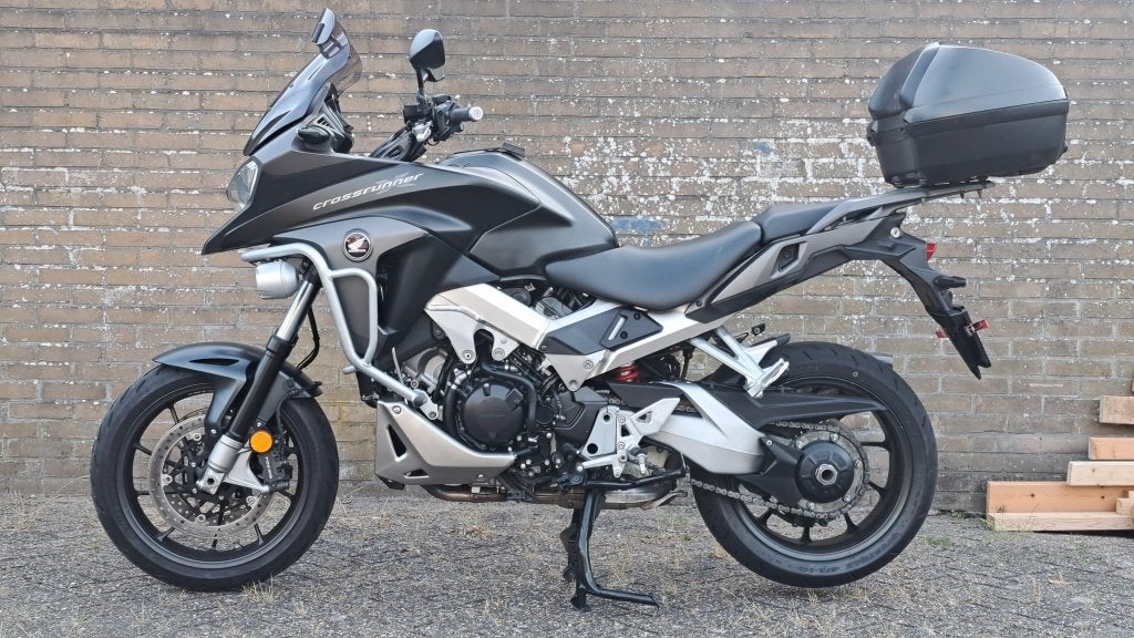 Honda VFR800 crossrunner type 2 ABS (bj 2015), Motoren, Honda, 782 cc, Bedrijf, Handvatverwarming