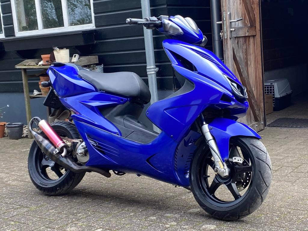 Zeer mooie Yamaha Aerox 50cc snel, Ophalen, Gebruikt, Aerox, Maximaal 45 km/u