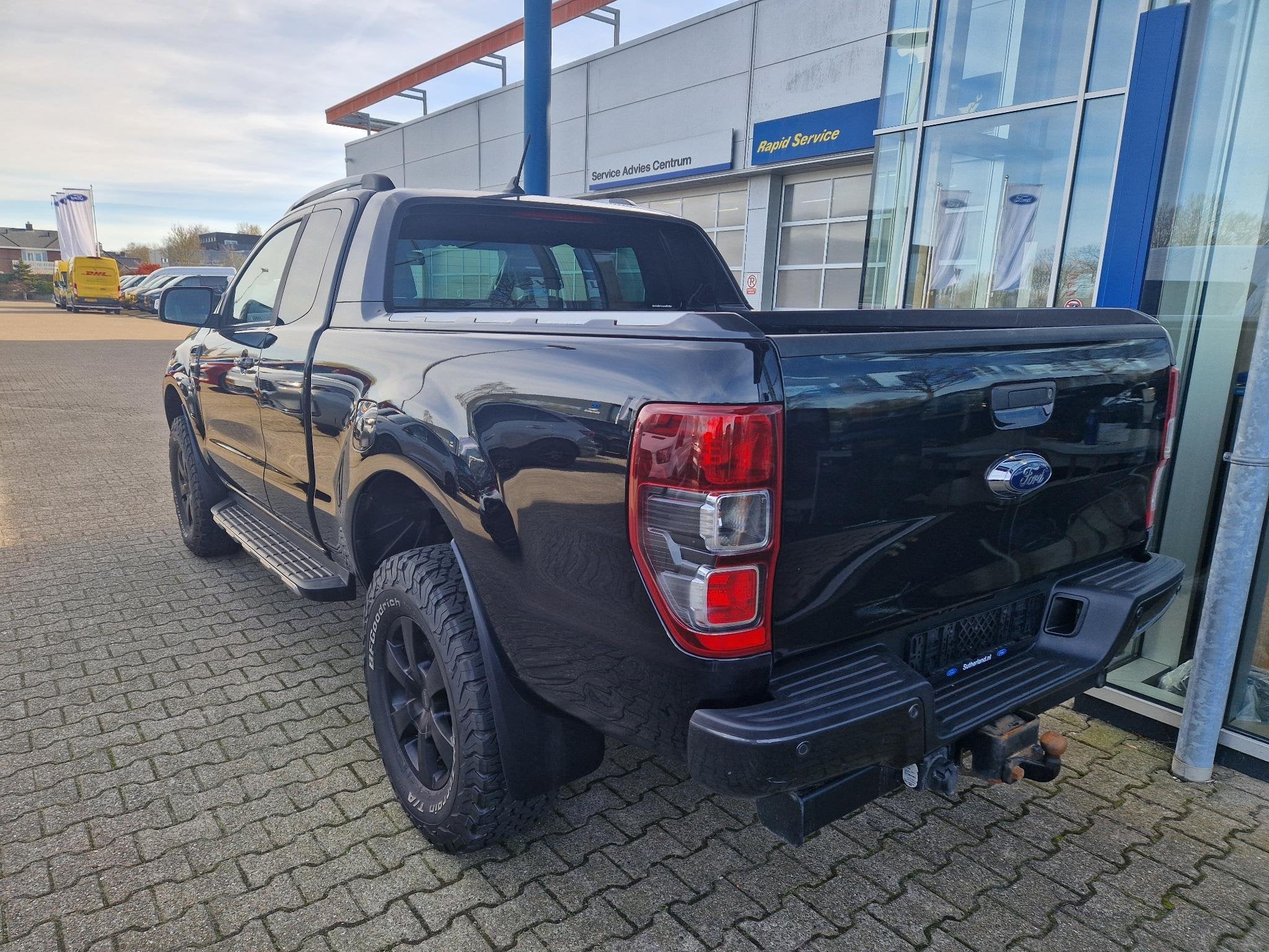 Ford Ranger 2.0 EcoBlue Wildtrak Supercab | Trekhaak 3500KG, Auto's, Ford, Gebruikt, 4 cilinders, Leder en Stof, Zwart