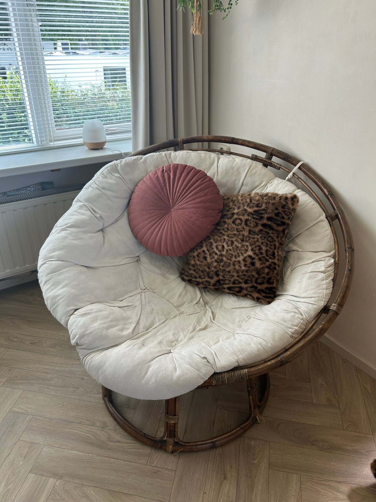 Comfortabele Papasan stoel met kussen, Ophalen, Gebruikt, Bruin, Riet of Rotan