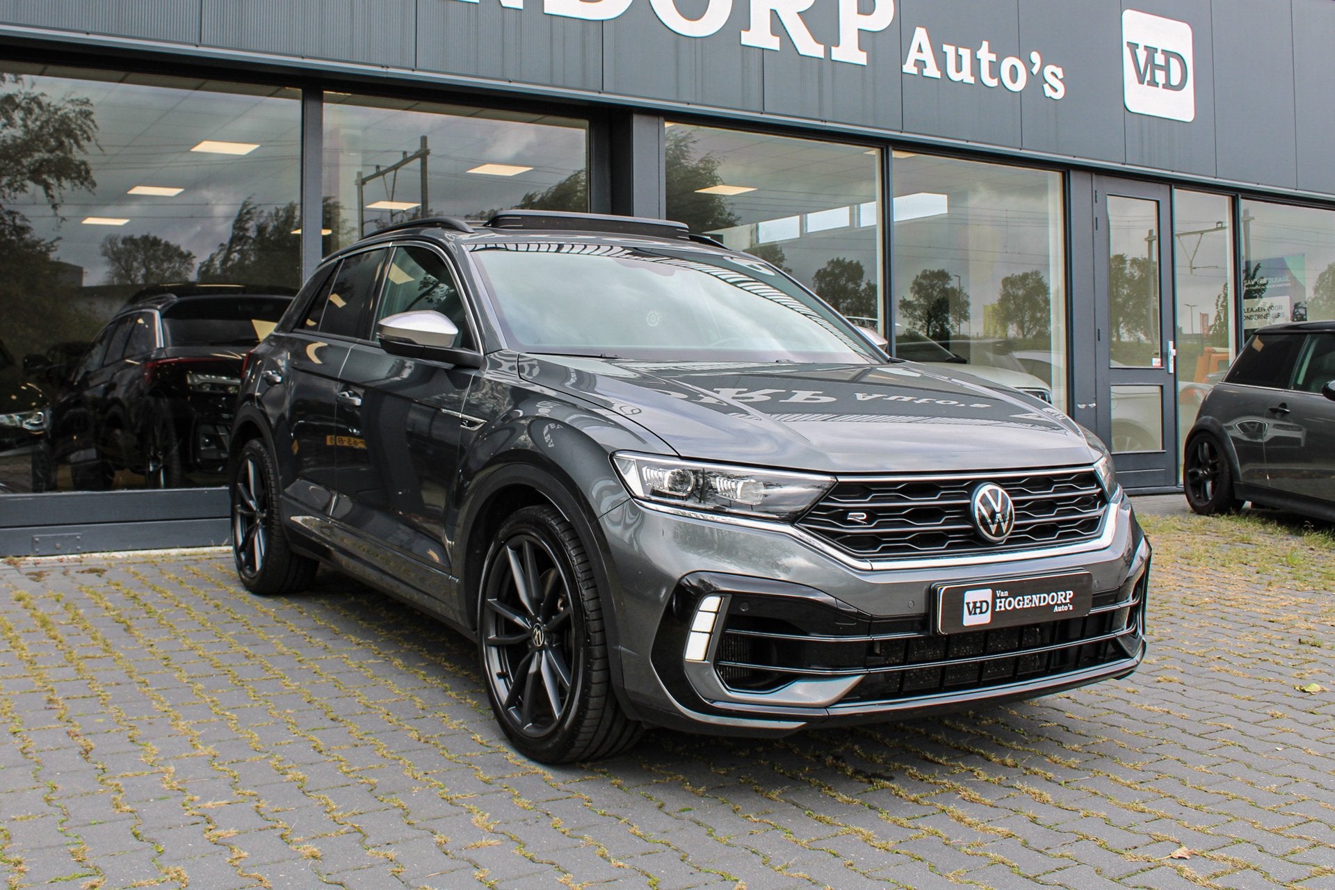 Volkswagen T-ROC 2.0 TSI 4Motion R PANO NAVI CAMERA LEER, Auto's, Dealer onderhouden, Gebruikt, 4 cilinders, 1984 cc