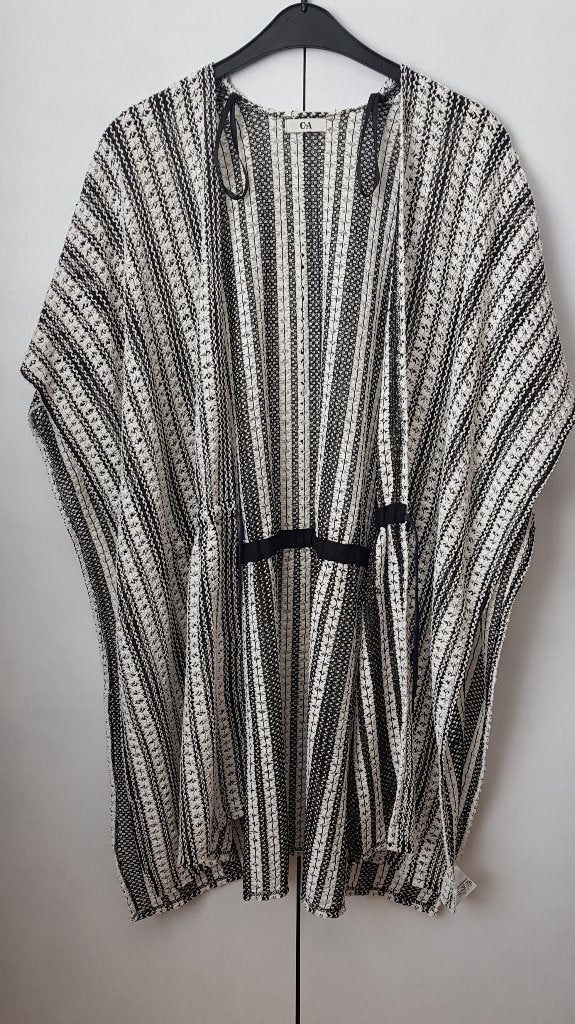 Kimono Vest. Nieuw One Size, Ophalen of Verzenden, Nieuw, Maat 46/48 (XL) of groter