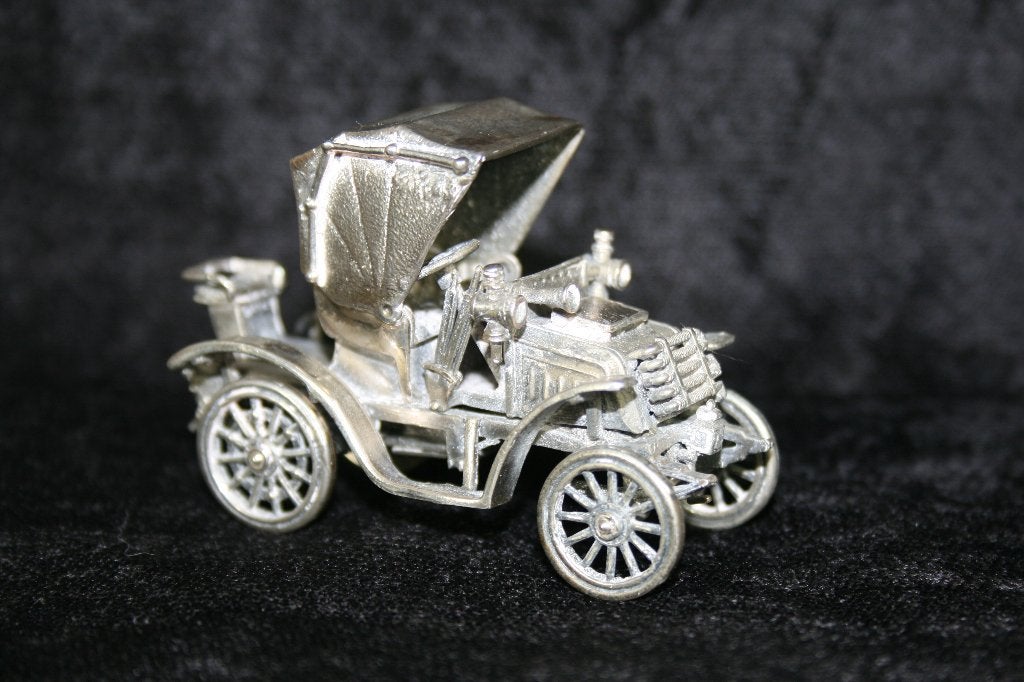 Zilveren miniatuur van een oldtimer, Ophalen of Verzenden, Zilver