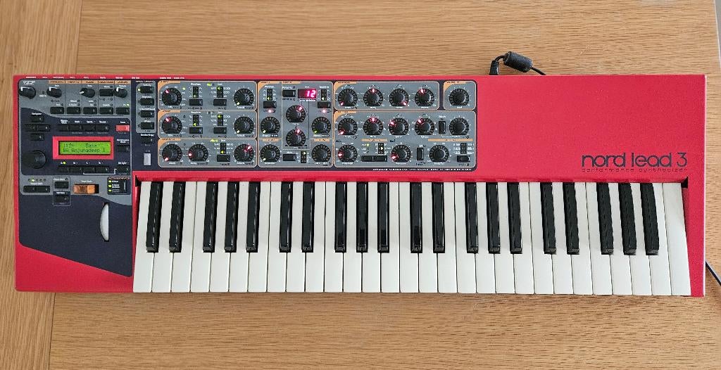 Clavia Nord Lead 3, Gebruikt, Ophalen of Verzenden, Met midi-aansluiting, 49 toetsen