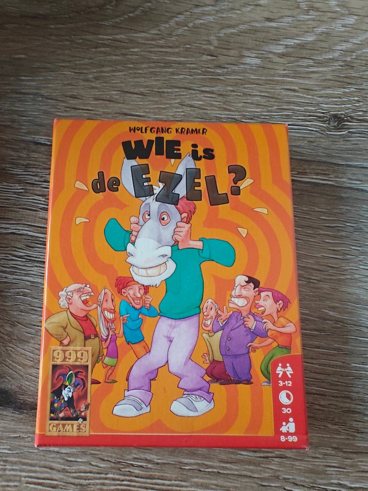 Wie is de Ezel? - Leuk kaartspel voor het hele gezin!, Vijf spelers of meer, Ophalen of Verzenden, Gebruikt, 999 Games