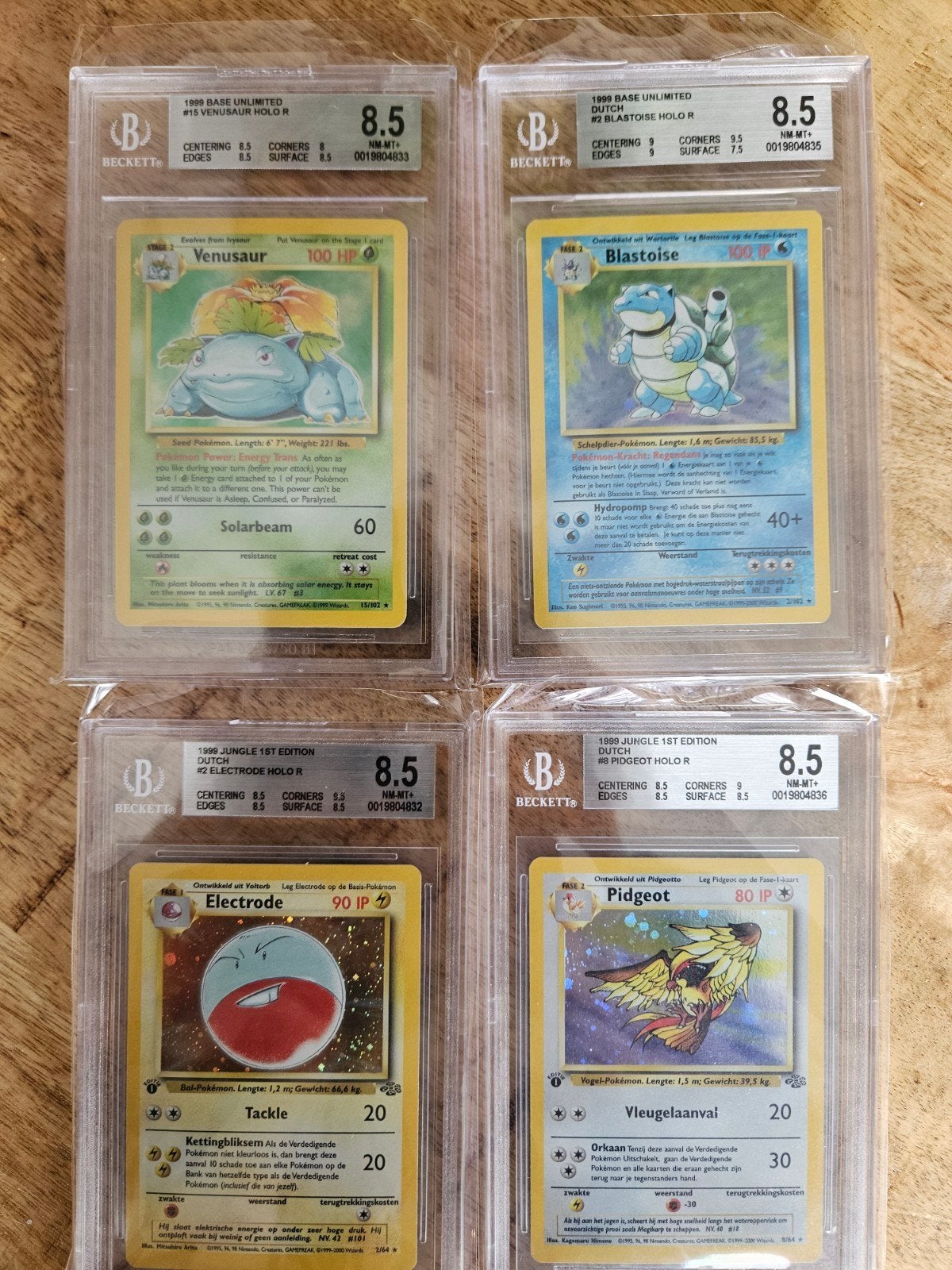 Vintage graded pokemon kaarten, Ophalen of Verzenden, Zo goed als nieuw