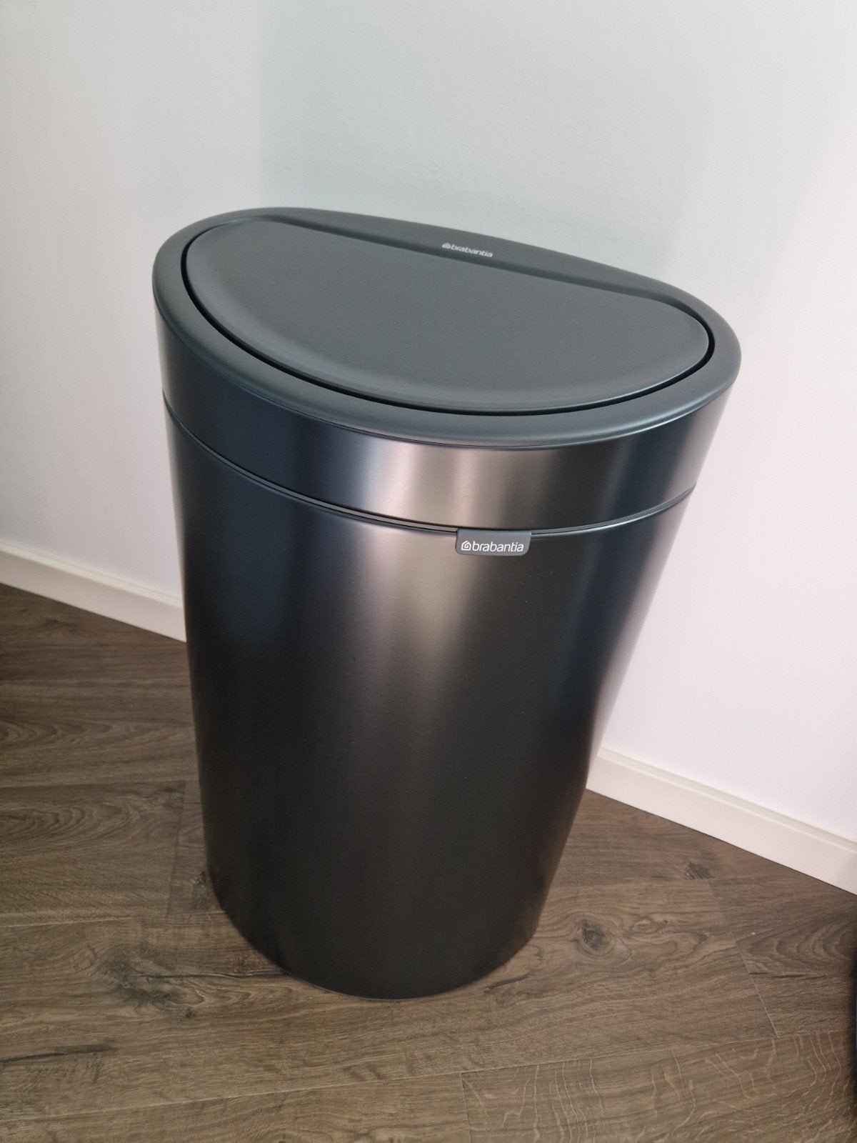 Aangeboden: Brabantia Touch Bin - 40 liter - Matt Black, Ophalen, 50 – 75, 40 liter of meer, Zo goed als nieuw